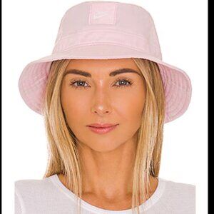 NWOT Nike Bucket Hat in Pink Foam |